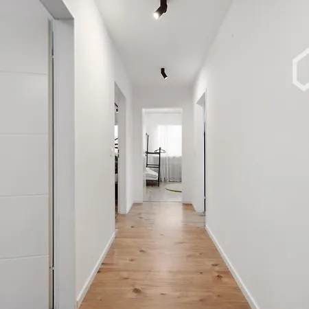 Day Young Life 55qm, Carport Wifi *